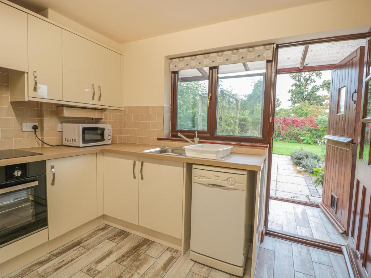 Berrys Place Farm Cottage กลอสเตอร์ ภายนอก รูปภาพ