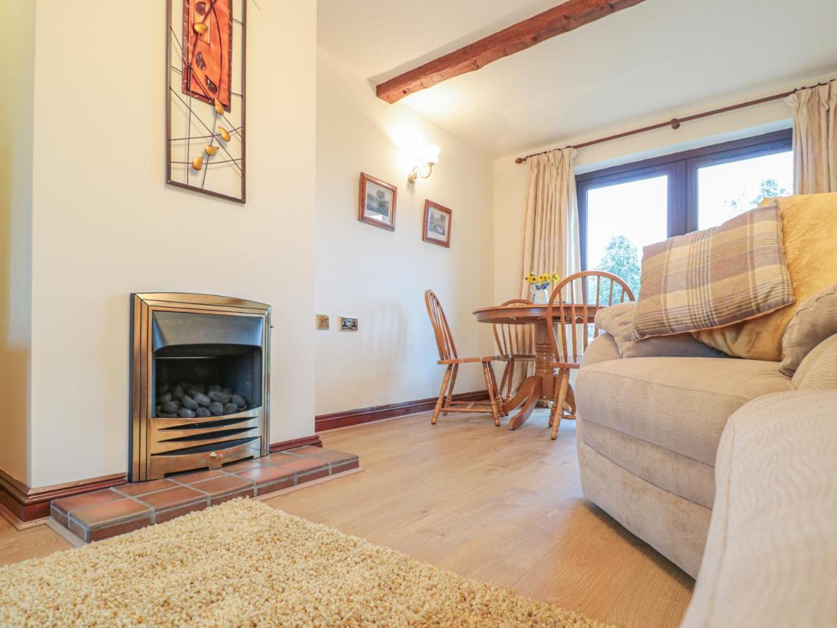Berrys Place Farm Cottage กลอสเตอร์ ภายนอก รูปภาพ